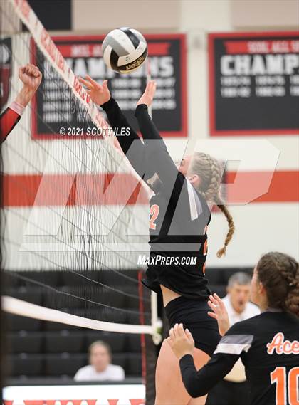 Thumbnail 3 in Amanda-Clearcreek @ Circleville photogallery.