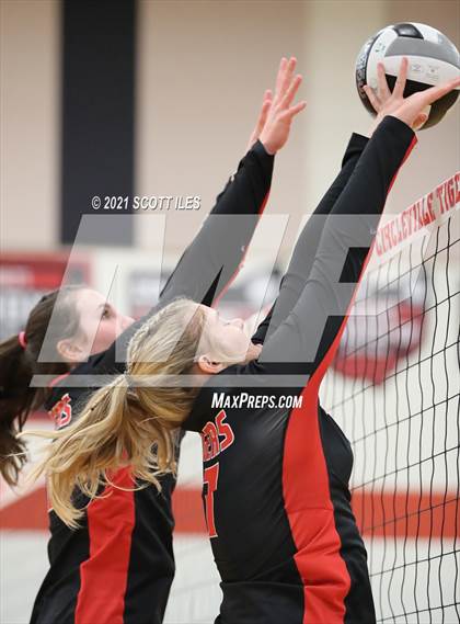 Thumbnail 3 in Amanda-Clearcreek @ Circleville photogallery.