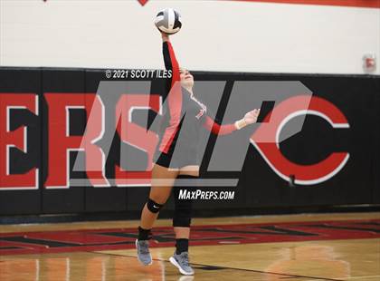 Thumbnail 2 in Amanda-Clearcreek @ Circleville photogallery.