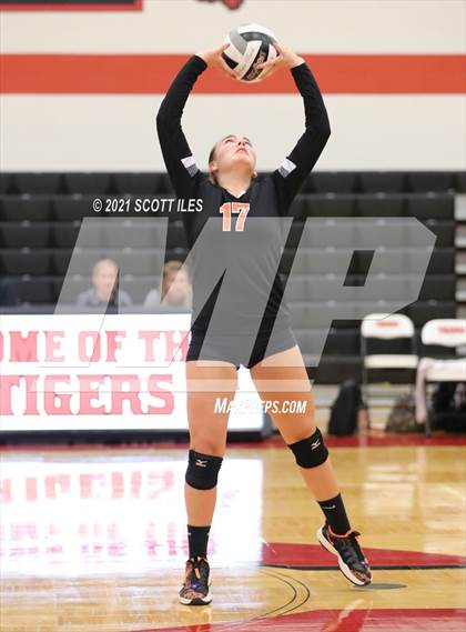 Thumbnail 3 in Amanda-Clearcreek @ Circleville photogallery.