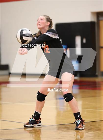 Thumbnail 1 in Amanda-Clearcreek @ Circleville photogallery.