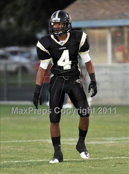 Thumbnail 3 in Northview vs. Covina photogallery.