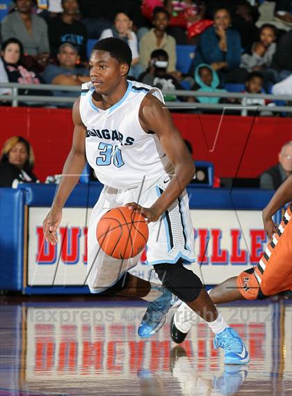 Thumbnail 1 in Seguin [Juan] vs. West Mesquite (Thanksgiving Hoopfest) photogallery.