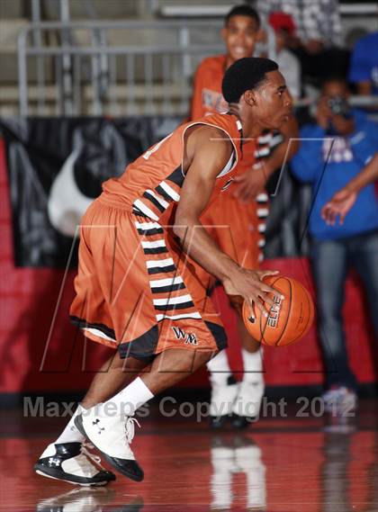 Thumbnail 1 in Seguin [Juan] vs. West Mesquite (Thanksgiving Hoopfest) photogallery.