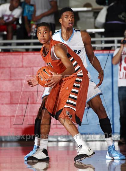 Thumbnail 3 in Seguin [Juan] vs. West Mesquite (Thanksgiving Hoopfest) photogallery.