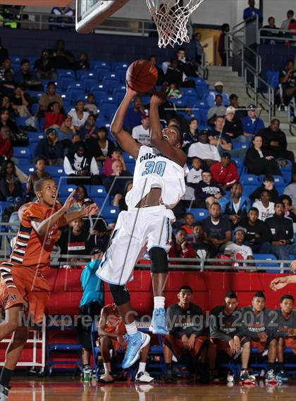 Thumbnail 2 in Seguin [Juan] vs. West Mesquite (Thanksgiving Hoopfest) photogallery.