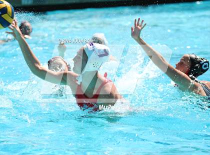 Thumbnail 2 in St. Ignatius College Preparatory vs Carondelet (Acalanes Invitational) photogallery.