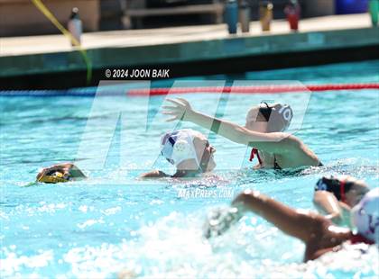 Thumbnail 3 in St. Ignatius College Preparatory vs Carondelet (Acalanes Invitational) photogallery.