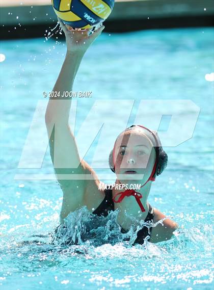 Thumbnail 1 in St. Ignatius College Preparatory vs Carondelet (Acalanes Invitational) photogallery.