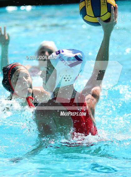 Thumbnail 3 in St. Ignatius College Preparatory vs Carondelet (Acalanes Invitational) photogallery.