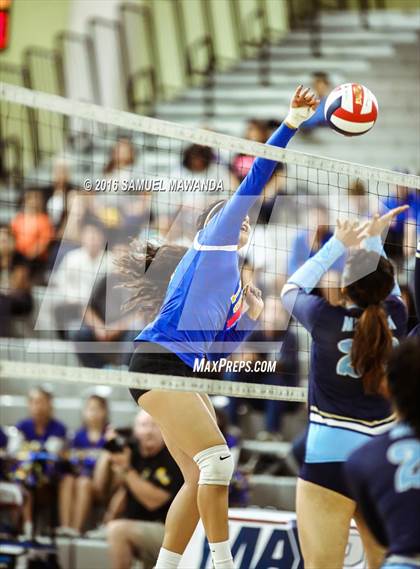 Thumbnail 2 in Wilson vs Poly (CIF LACS Final) photogallery.