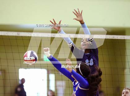Thumbnail 3 in Wilson vs Poly (CIF LACS Final) photogallery.
