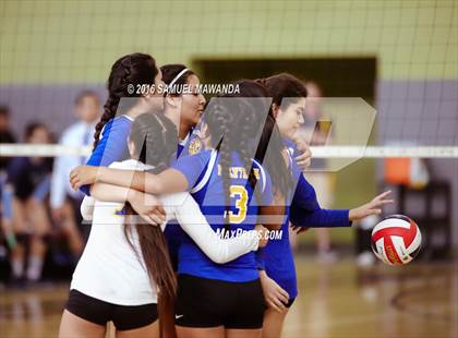 Thumbnail 2 in Wilson vs Poly (CIF LACS Final) photogallery.