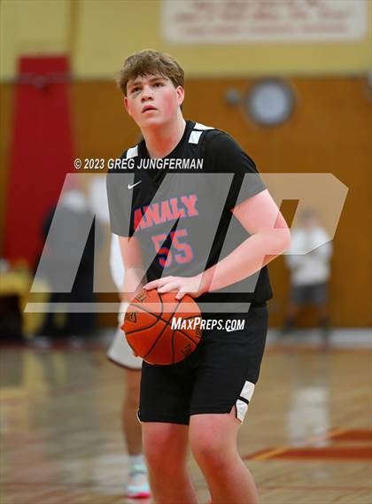 Thumbnail 2 in JV: Analy @ Cardinal Newman photogallery.