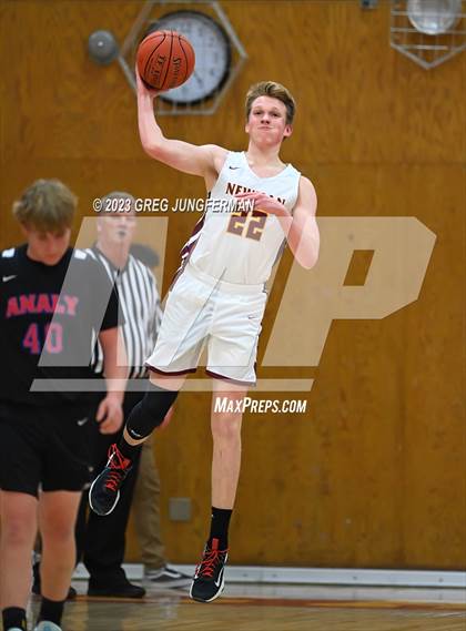 Thumbnail 3 in JV: Analy @ Cardinal Newman photogallery.