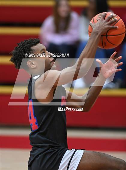 Thumbnail 1 in JV: Analy @ Cardinal Newman photogallery.