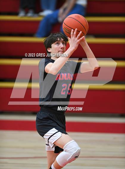 Thumbnail 1 in JV: Analy @ Cardinal Newman photogallery.