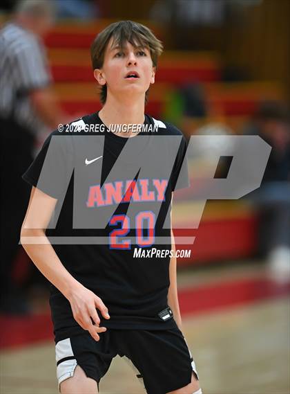 Thumbnail 2 in JV: Analy @ Cardinal Newman photogallery.