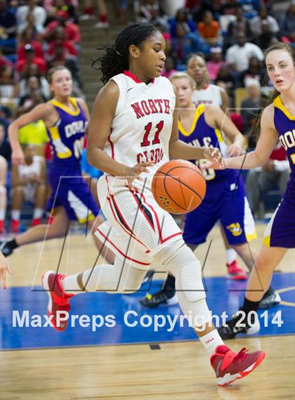 Thumbnail 3 in North Caddo vs. Doyle (LHSAA Class 2A Final)  photogallery.