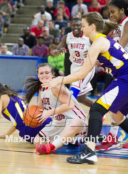 Thumbnail 2 in North Caddo vs. Doyle (LHSAA Class 2A Final)  photogallery.