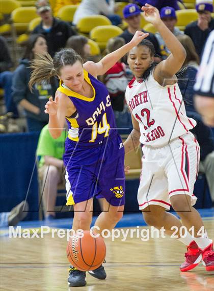 Thumbnail 3 in North Caddo vs. Doyle (LHSAA Class 2A Final)  photogallery.