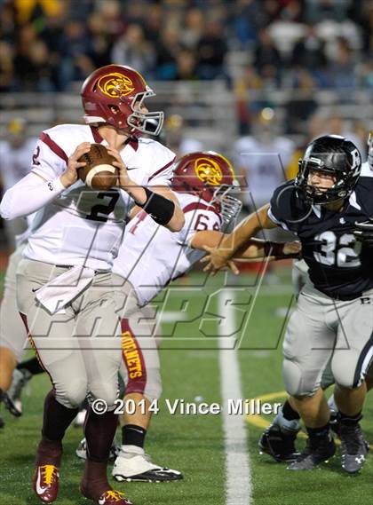 Thumbnail 3 in Enumclaw vs. Bonney Lake photogallery.