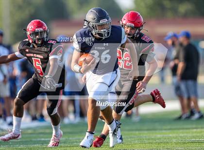 Thumbnail 3 in Lee's Summit West vs Raytown South (Grain Valley Jamboree) photogallery.