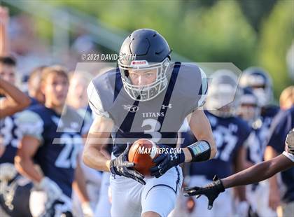 Thumbnail 3 in Lee's Summit West vs Raytown South (Grain Valley Jamboree) photogallery.