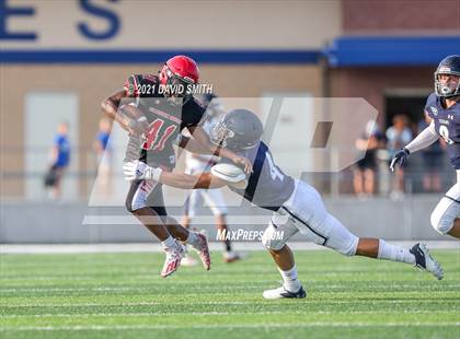 Thumbnail 2 in Lee's Summit West vs Raytown South (Grain Valley Jamboree) photogallery.
