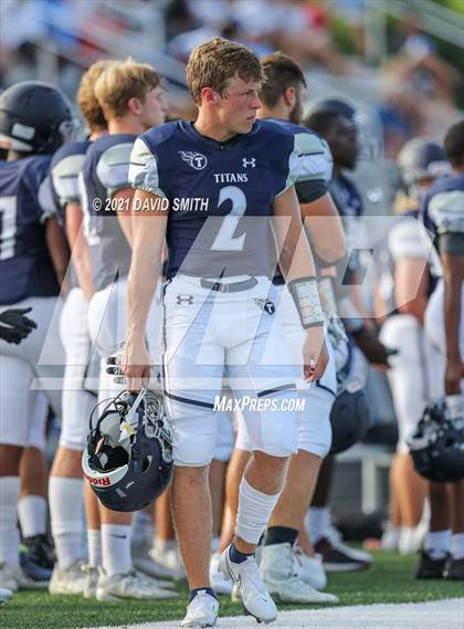 Thumbnail 3 in Lee's Summit West vs Raytown South (Grain Valley Jamboree) photogallery.
