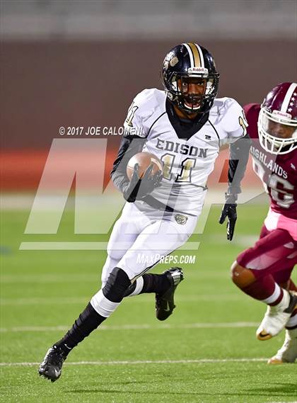 Thumbnail 3 in Highlands vs Edison [Thomas A.] photogallery.