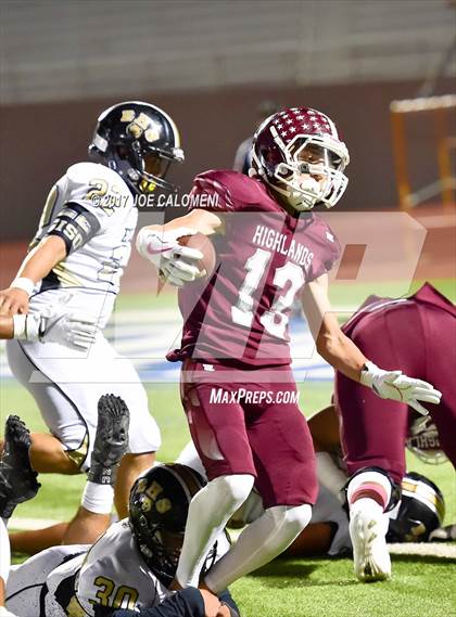 Thumbnail 2 in Highlands vs Edison [Thomas A.] photogallery.
