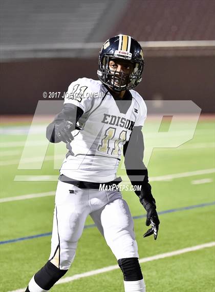 Thumbnail 2 in Highlands vs Edison [Thomas A.] photogallery.