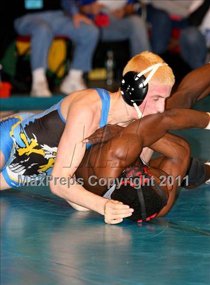 Thumbnail 1 in Suffolk County D1 Championships (Semifinals) photogallery.