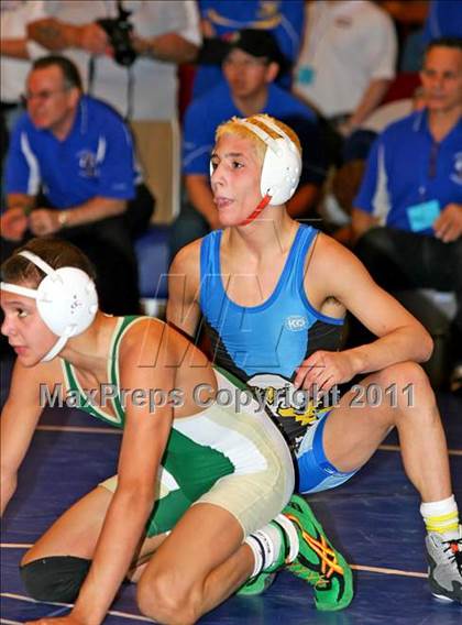 Thumbnail 2 in Suffolk County D1 Championships (Semifinals) photogallery.