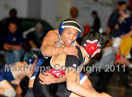 Thumbnail 2 in Suffolk County D1 Championships (Semifinals) photogallery.
