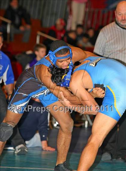 Thumbnail 2 in Suffolk County D1 Championships (Semifinals) photogallery.