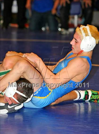 Thumbnail 1 in Suffolk County D1 Championships (Semifinals) photogallery.