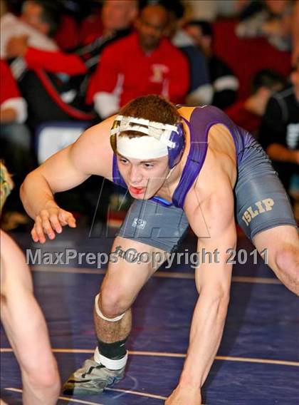 Thumbnail 2 in Suffolk County D1 Championships (Semifinals) photogallery.