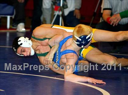 Thumbnail 2 in Suffolk County D1 Championships (Semifinals) photogallery.