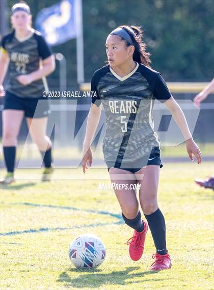 Thumbnail 1 in Jack Britt vs. Gray's Creek (United 8 Conference Semifinal) photogallery.