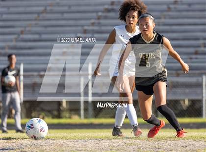 Thumbnail 1 in Jack Britt vs. Gray's Creek (United 8 Conference Semifinal) photogallery.