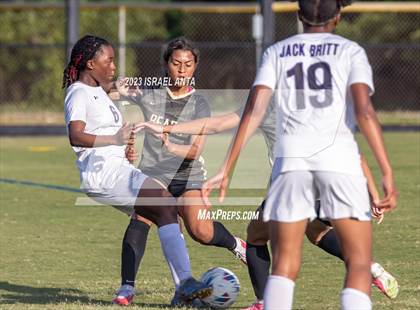 Thumbnail 1 in Jack Britt vs. Gray's Creek (United 8 Conference Semifinal) photogallery.