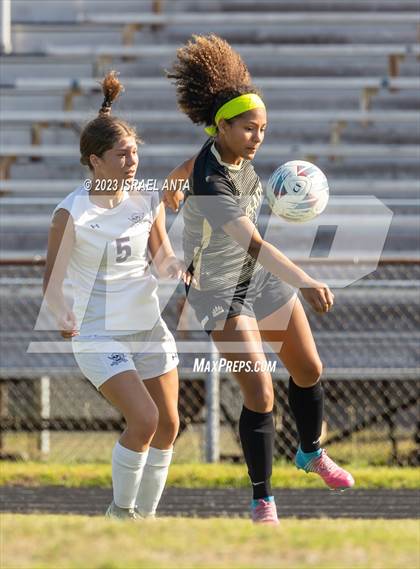 Thumbnail 2 in Jack Britt vs. Gray's Creek (United 8 Conference Semifinal) photogallery.