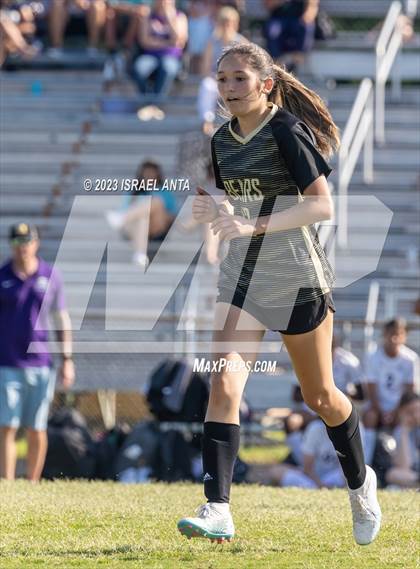 Thumbnail 2 in Jack Britt vs. Gray's Creek (United 8 Conference Semifinal) photogallery.