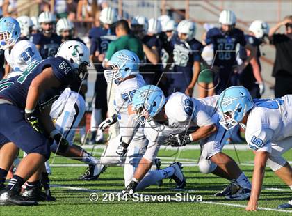 Thumbnail 3 in Corona del Mar vs. La Costa Canyon (Brothers in Arms Classic) photogallery.