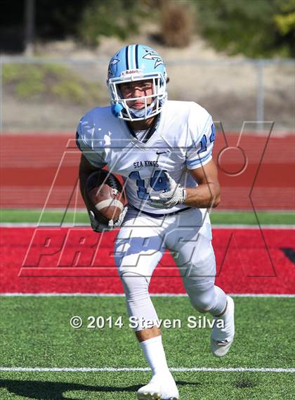 Thumbnail 1 in Corona del Mar vs. La Costa Canyon (Brothers in Arms Classic) photogallery.