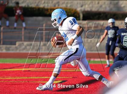 Thumbnail 3 in Corona del Mar vs. La Costa Canyon (Brothers in Arms Classic) photogallery.