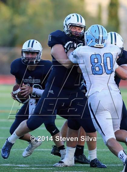 Thumbnail 1 in Corona del Mar vs. La Costa Canyon (Brothers in Arms Classic) photogallery.