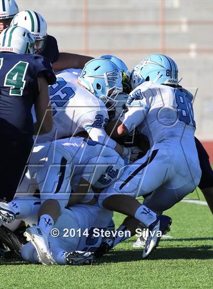 Thumbnail 1 in Corona del Mar vs. La Costa Canyon (Brothers in Arms Classic) photogallery.